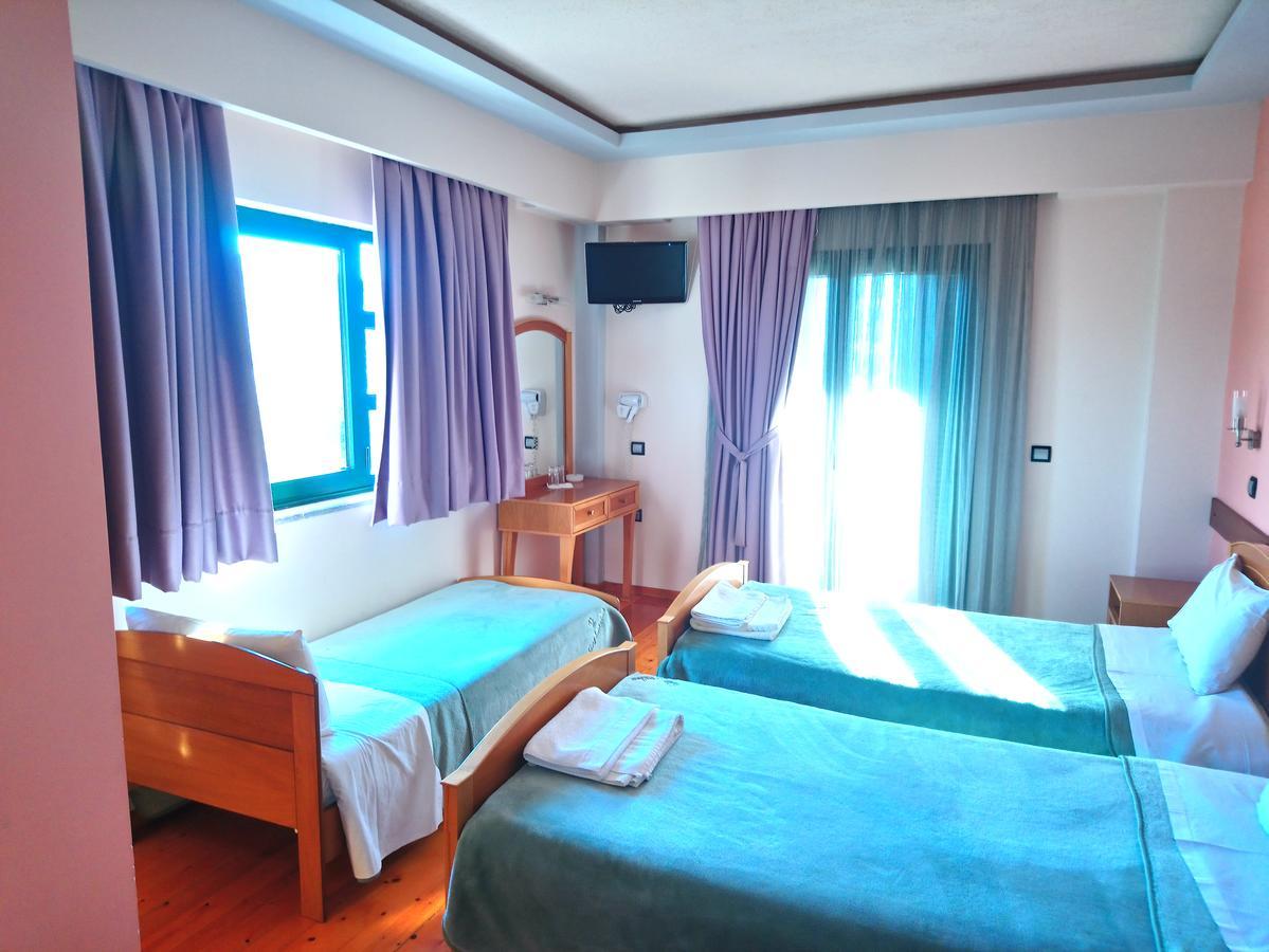 Elikonio Hotel Agia Anna  Exterior foto