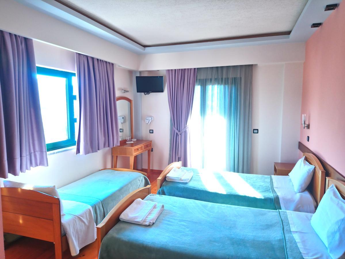 Elikonio Hotel Agia Anna  Exterior foto